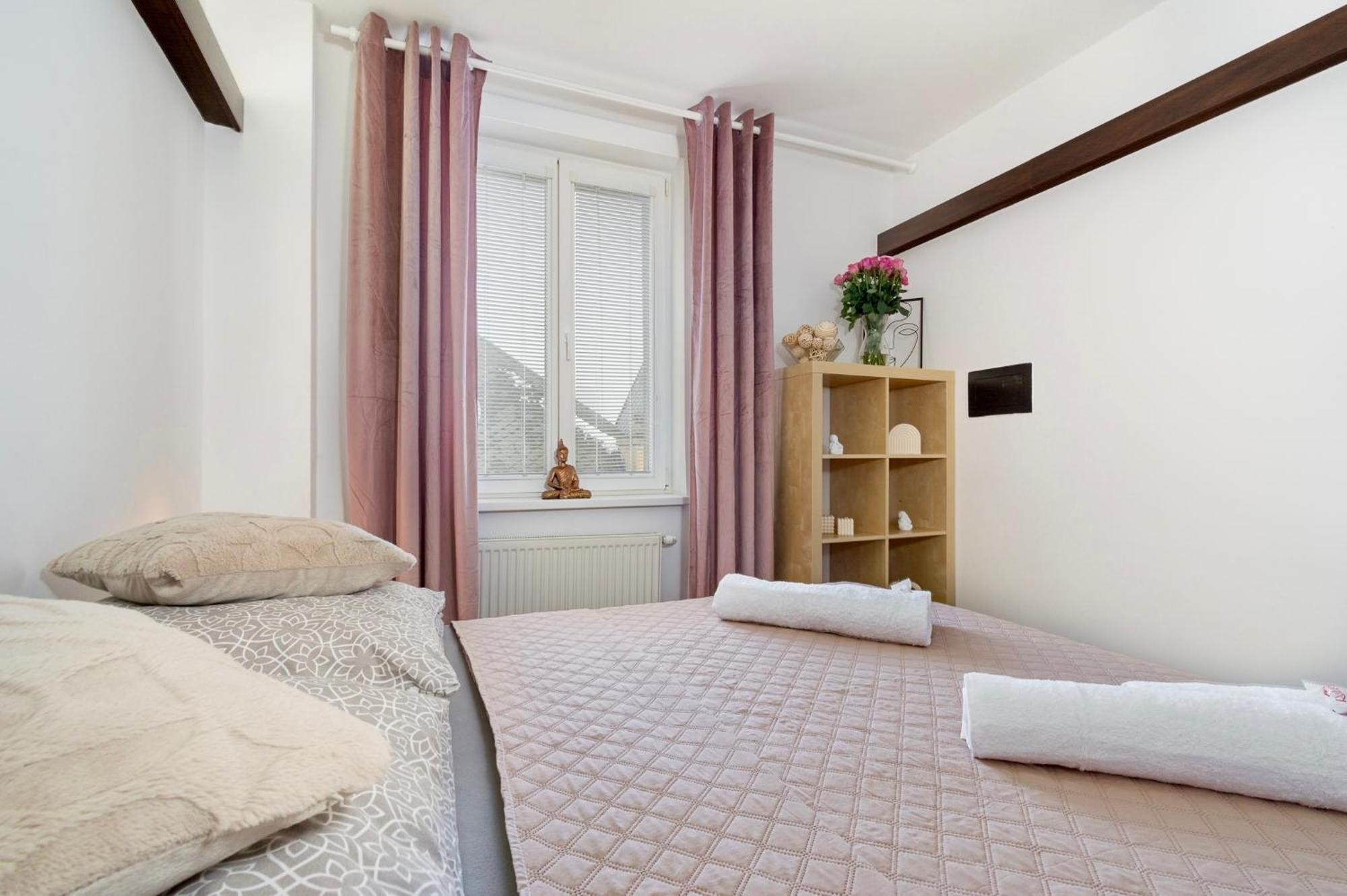 Natural-Style Apartment In The Centre Of Bratislava Ngoại thất bức ảnh